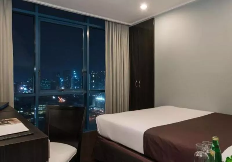 سوئیت 2 خوابه, Astoria Plaza