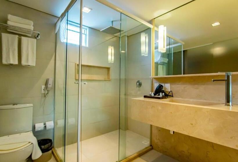 标准三人间, Beira Mar