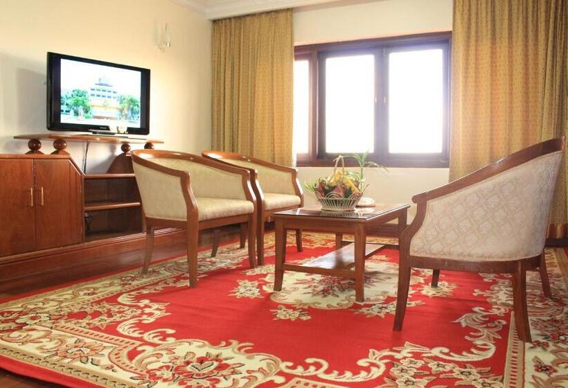 Люкс Сеньор, City Angkor