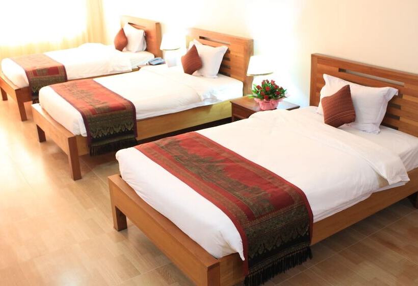 Трехместный Номер Superior, City Angkor