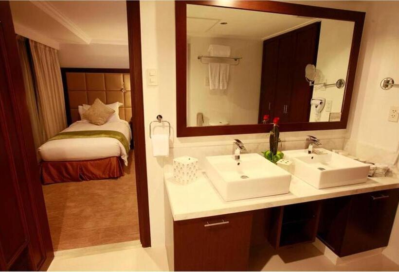 3 Bedroom Suite, Discovery Suites Manila, Philippines