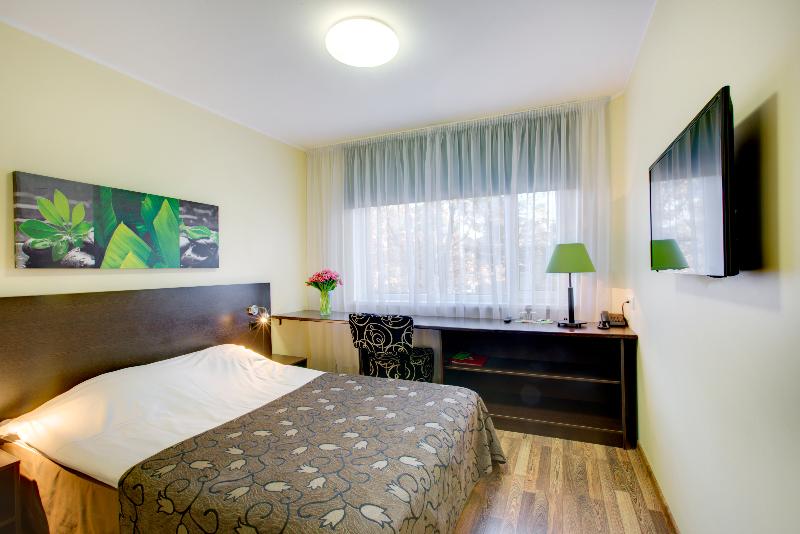 اتاق سوپریور یک تخته, Dzingel