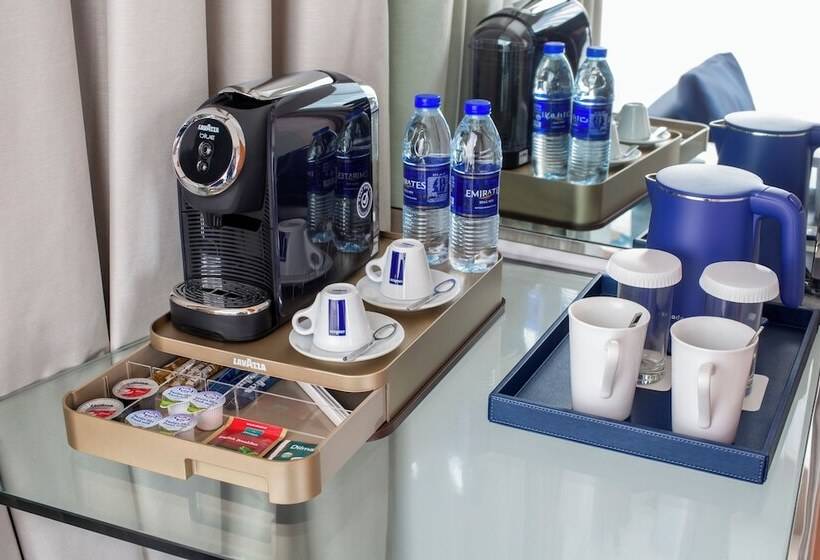 اتاق لوکس با تخت بزرگ, Golden Sands Boutique Hotel Dubai Creek