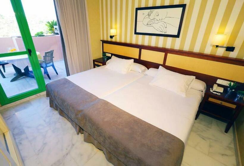 Полулюкс, Holiday World Riwo