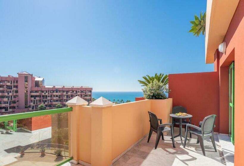 Полулюкс, Holiday World Riwo