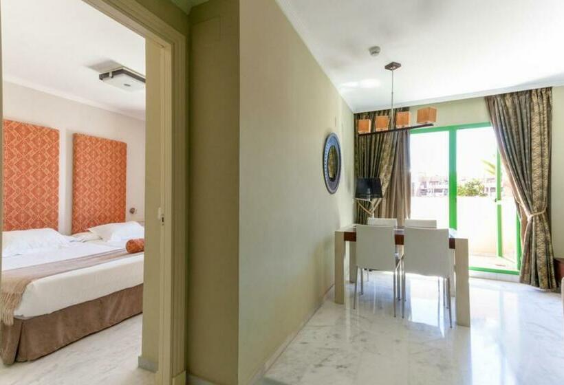 Полулюкс, Holiday World Riwo