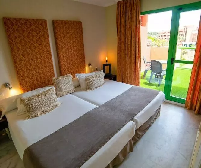 سوییت جونیور, Holiday World Riwo, Affiliated by Meliá