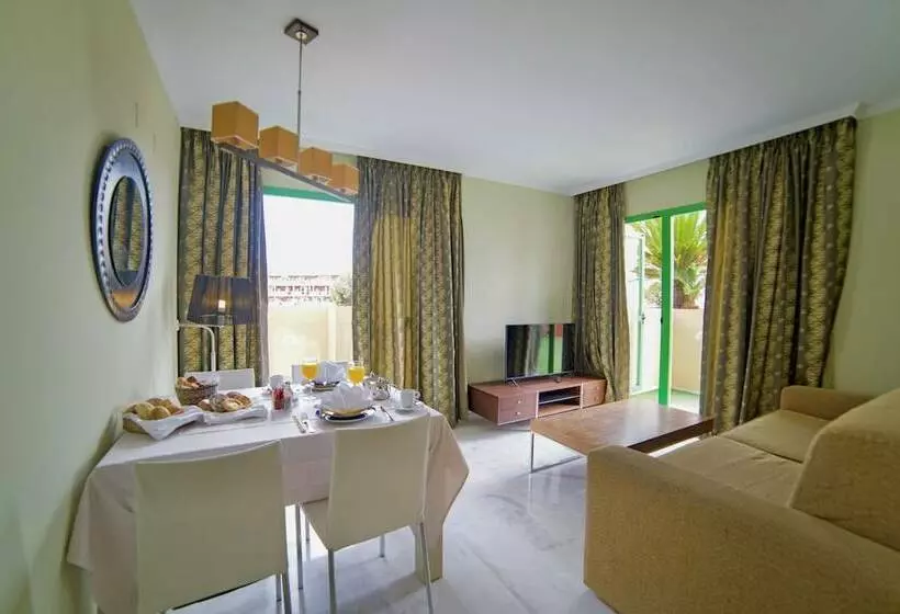 سوییت جونیور, Holiday World Riwo, Affiliated by Meliá