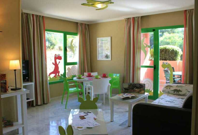 Полулюкс, Holiday World Riwo