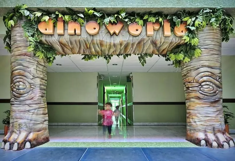 سوییت جونیور, Holiday World Riwo, Affiliated by Meliá