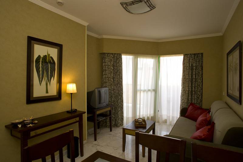 Полулюкс, Holiday World Riwo