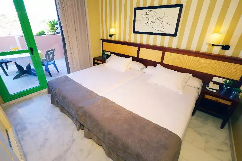 سوییت جونیور, Holiday World Riwo, Affiliated by Meliá