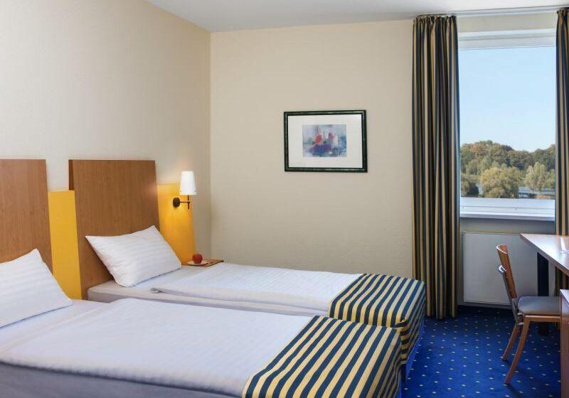 חדר סטנדרט, Intercityhotel Stralsund