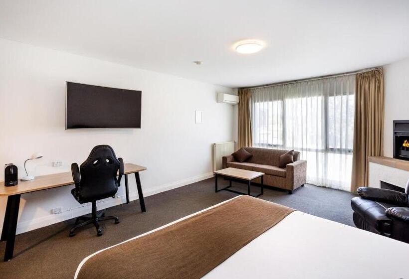 Deluxe Suite King Bed, Littomore Hotel On Stewart, Bathurst