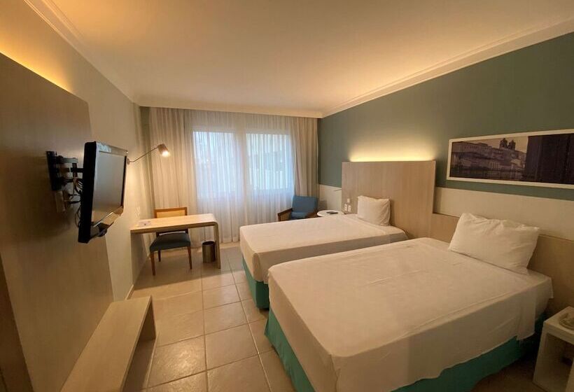 Номер Стандарт, Mercure Salvador Rio Vermelho