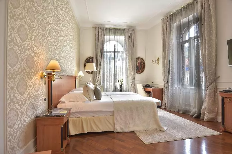 デラックスルーム, Amadria Park Hotel Milenij