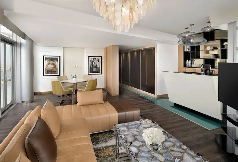 سوئیت پرزیدنت, Mövenpick Dubai Creek