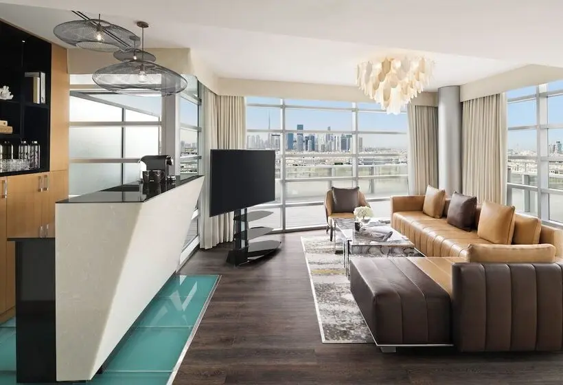 سوئیت پرزیدنت, Mövenpick Dubai Creek