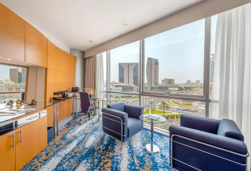 سوئیت اجرایی با تخت کینگ, Mövenpick Dubai Creek