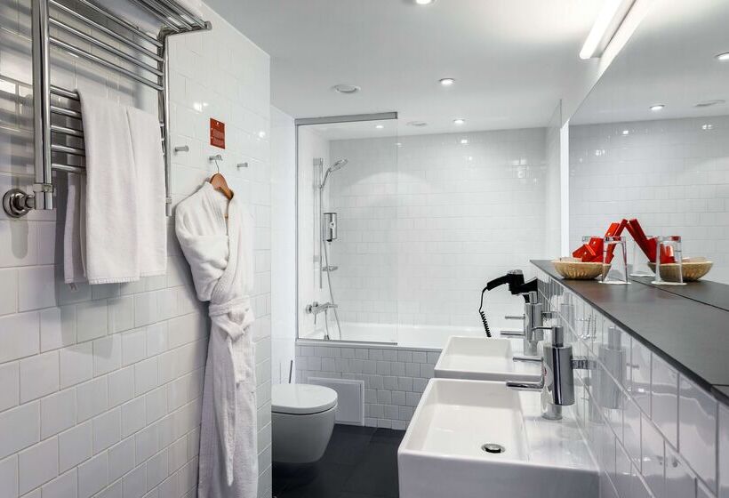 ジュニアスイート, Azimut Hotel St Petersburg