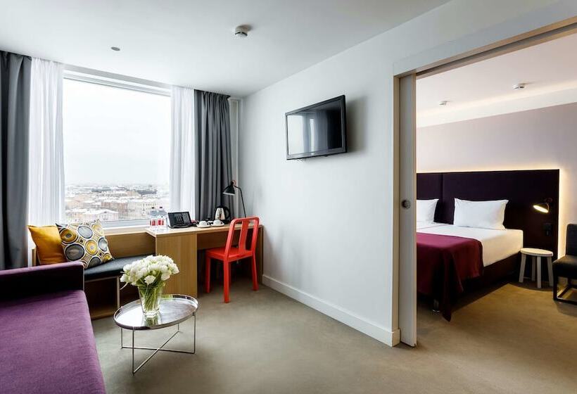 ジュニアスイート, Azimut Hotel St Petersburg