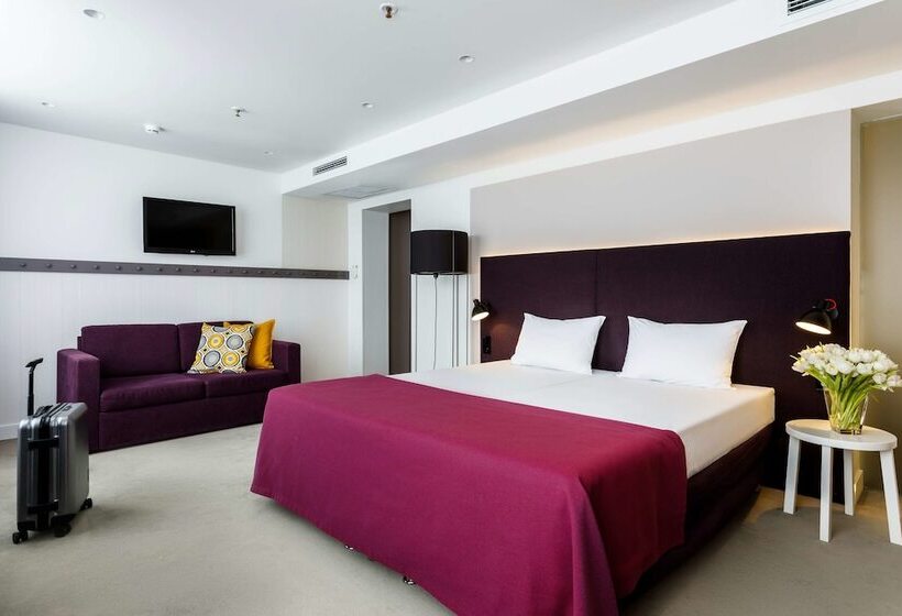 ジュニアスイート, Azimut Hotel St Petersburg