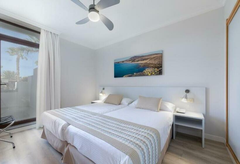 سوئیت سینیور 2 خوابه, Los Zocos Impressive Lanzarote