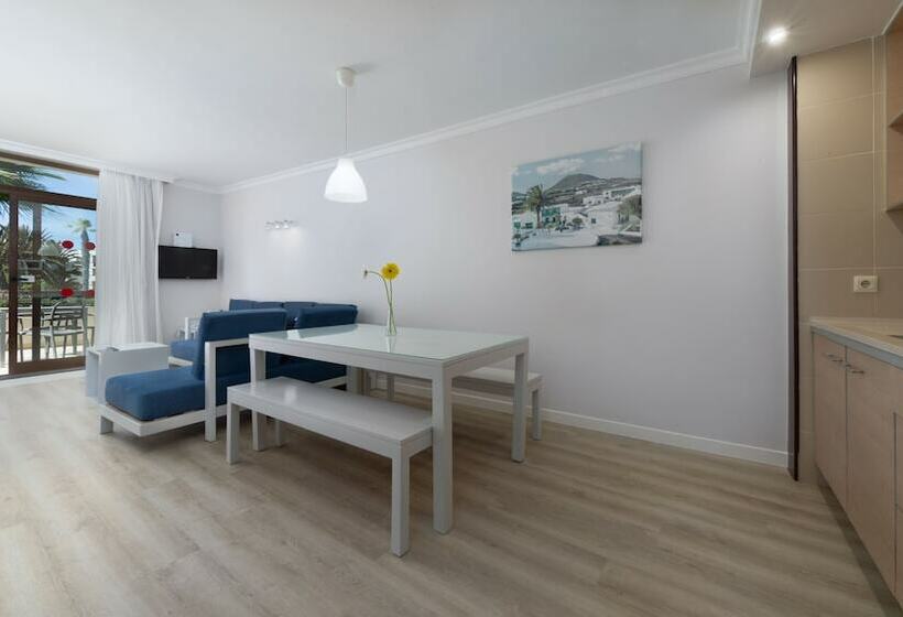 سوئیت سینیور 2 خوابه, Los Zocos Impressive Lanzarote