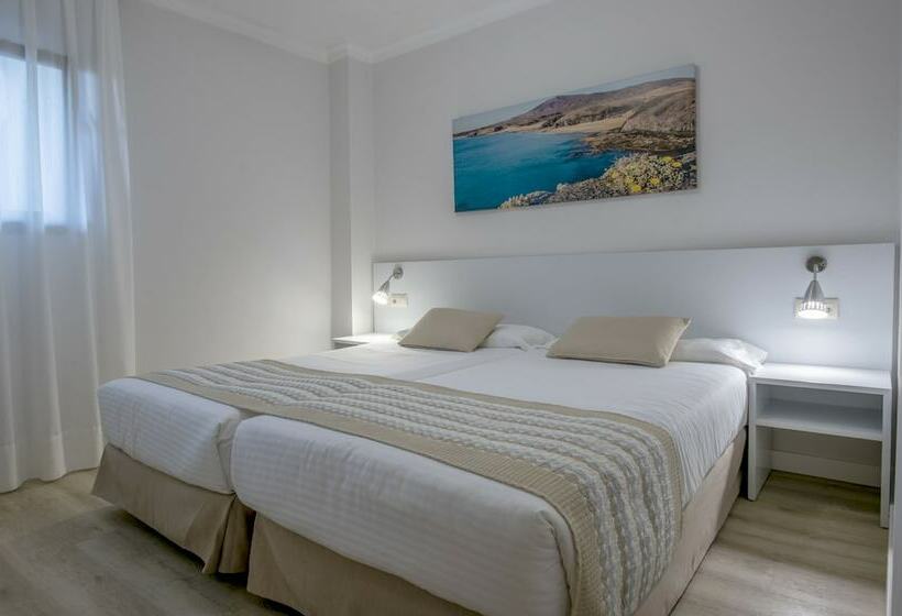 سوئیت سینیور 2 خوابه, Los Zocos Impressive Lanzarote