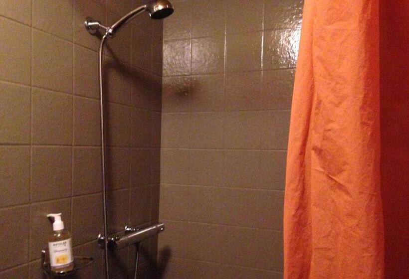 غرفة إقتصادية, Landhus Almens