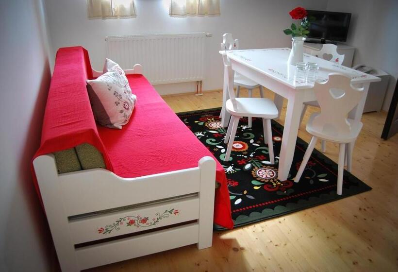 Апартаменты Deluxe 1 Спальня, Amadé Pension & Restaurant