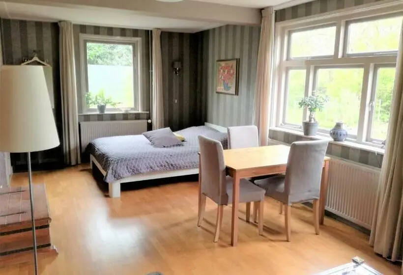デラックスルーム, B&b De Ark