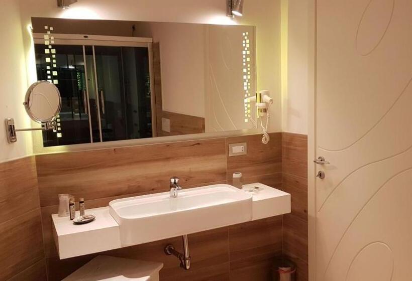 סוויטת ג'וניור, B&b Emozioni E Relax