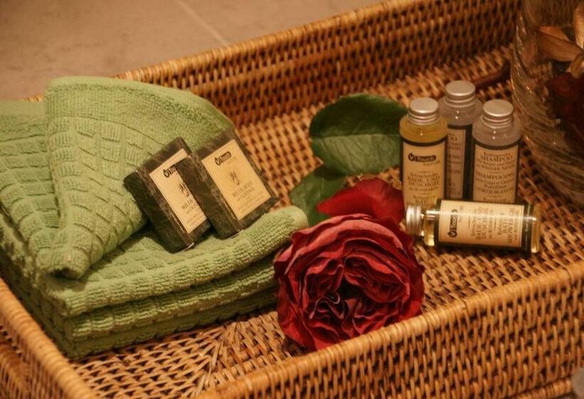 سوییت جونیور, B&b Farmhouse De Loksheuvel