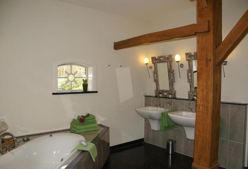 سوییت جونیور, B&b Farmhouse De Loksheuvel