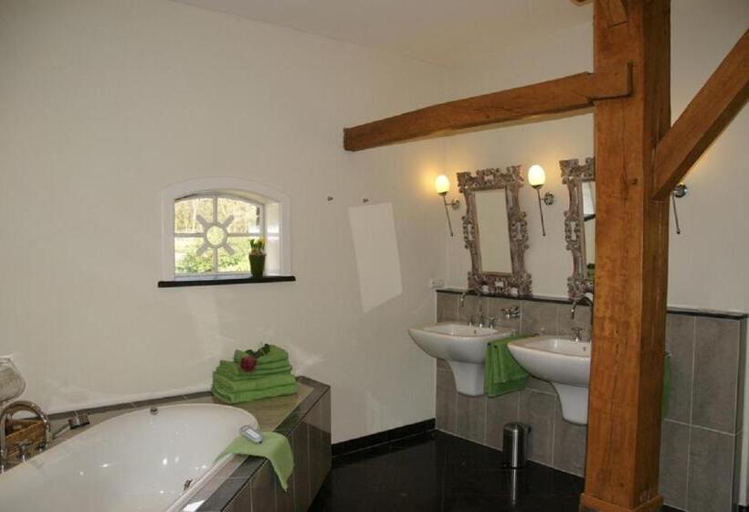 سوییت جونیور, B&b Farmhouse De Loksheuvel