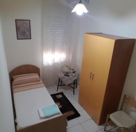 חדר סטנדרט יחיד, B&b Irma