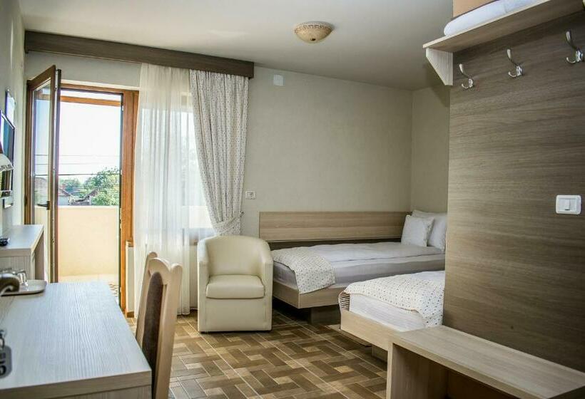 标准间, Domino Residence