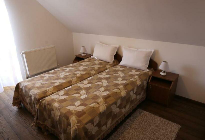 Номер Superior Вид на Сад, Ezüstfenyő Agroturisztikai Panzió