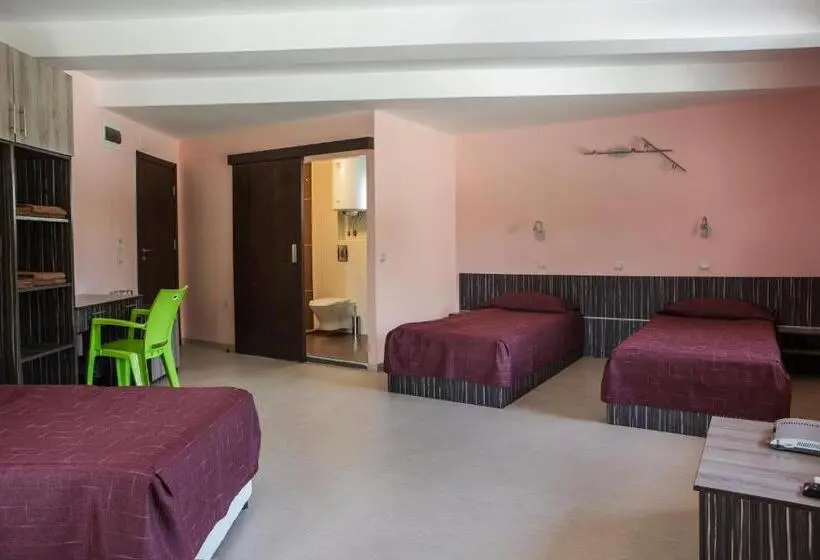 スタンダード４人部屋, Family Hotel Kipra