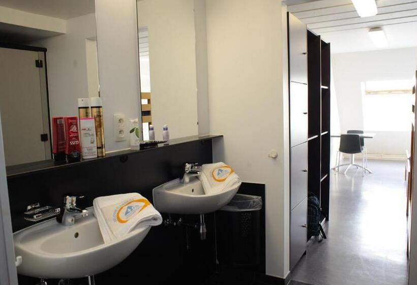 ファミリールーム, Hostel De Veurs