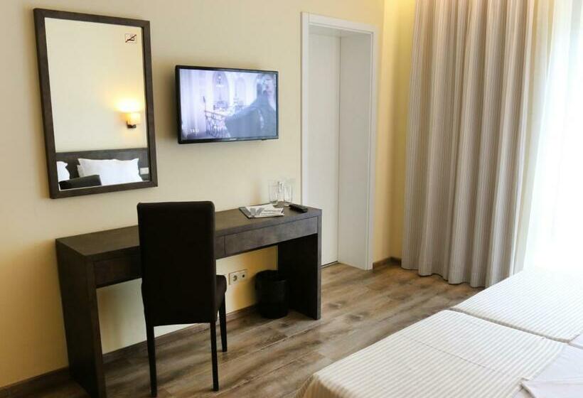 غرفة قياسية, Aqua Varvara