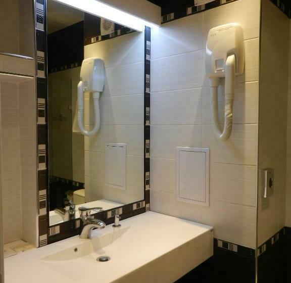 غرفة قياسية, Aqua Varvara