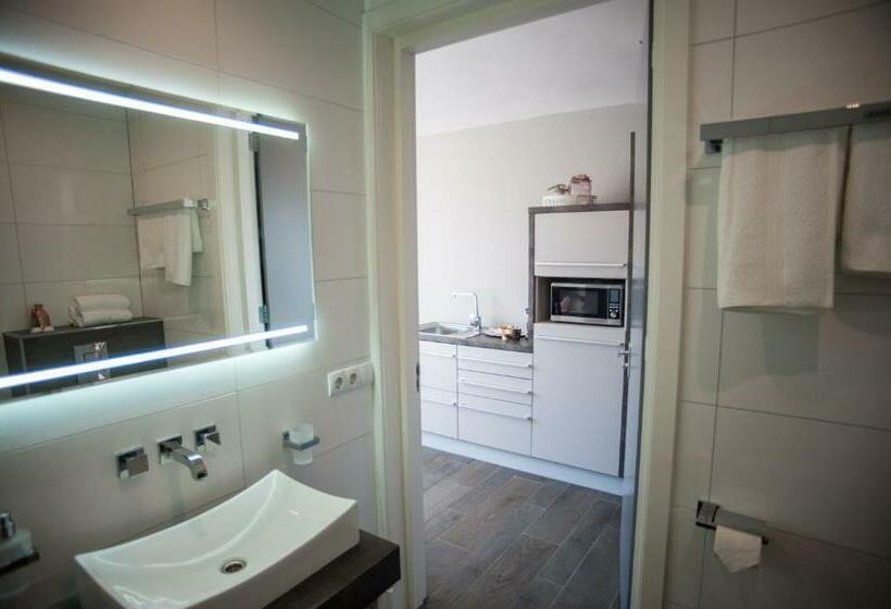 ベーシックルーム, Hof Van Alexander Boutique