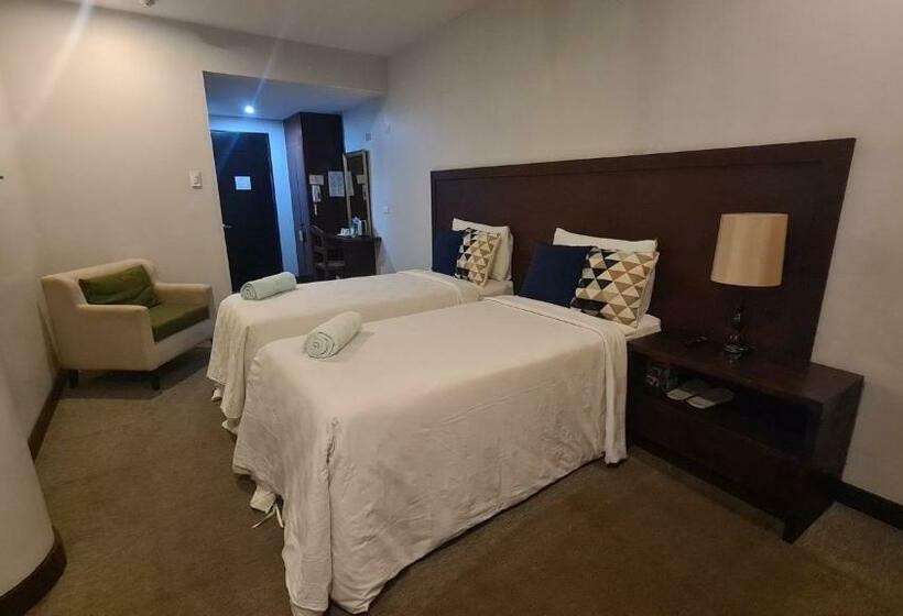 غرفة ديلوكس, Maiya