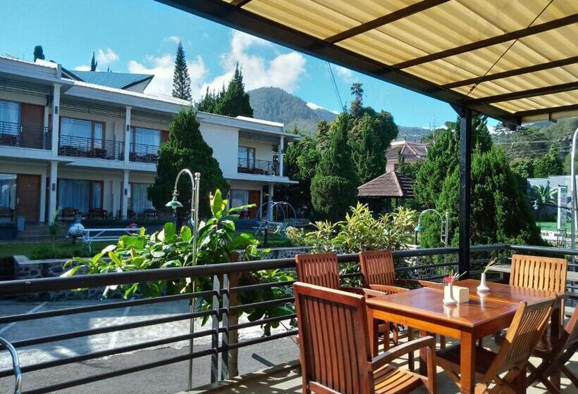 Номер Стандарт Трехместный, Pondok Asri Tawangmangu