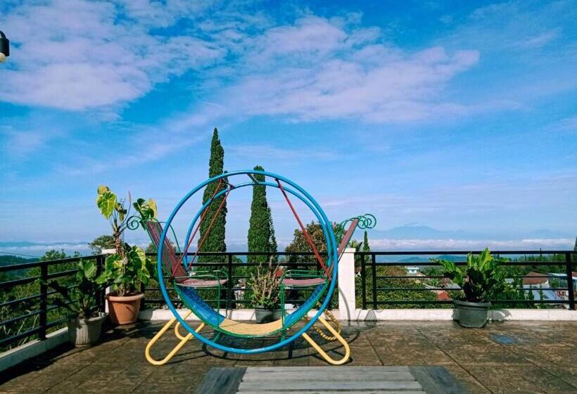 Номер Стандарт Вид на Горы, Pondok Asri Tawangmangu