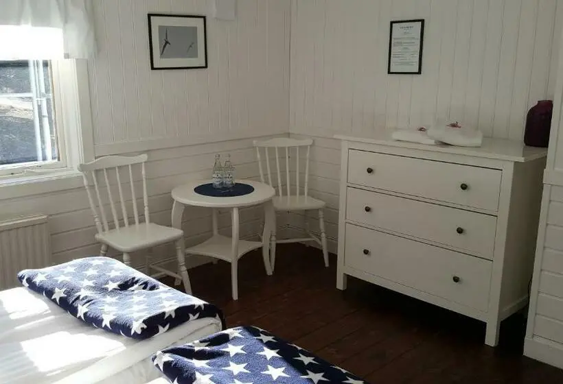 バス共有のスタンダードルーム, Missionshuset Bed & Breakfast