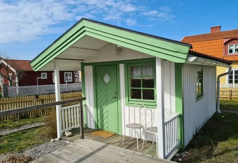１ベッドルームハウス, Missionshuset Bed & Breakfast
