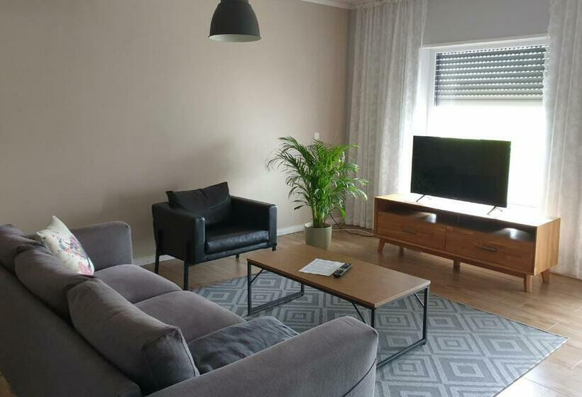 דירה בת חדר שינה 1 עם מרפסת, Oleander Hof